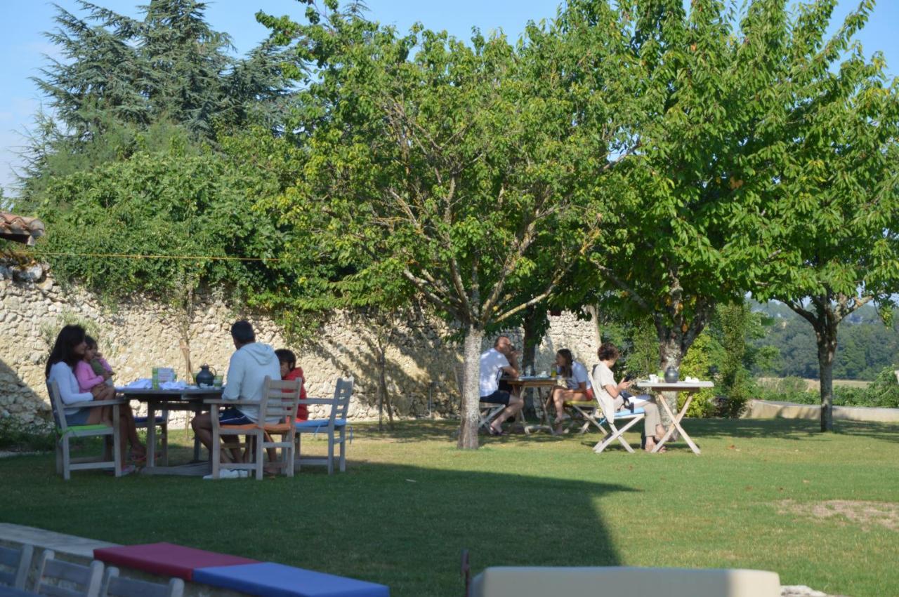 B&B La Mirande De Saint-Clar Exteriör bild